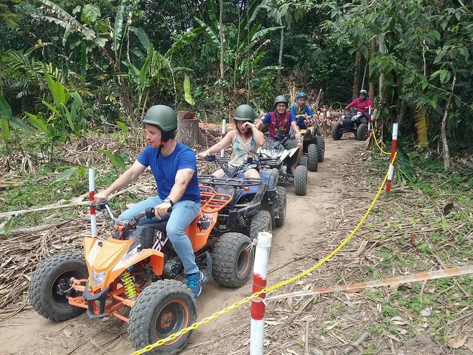 Seri Pengantin Resort Kampung Janda Baik Zewnętrze zdjęcie