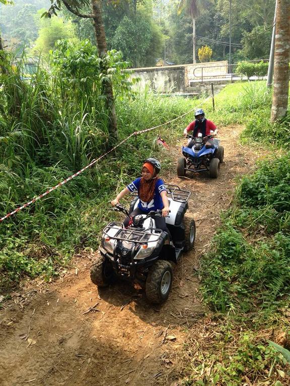 Seri Pengantin Resort Kampung Janda Baik Zewnętrze zdjęcie